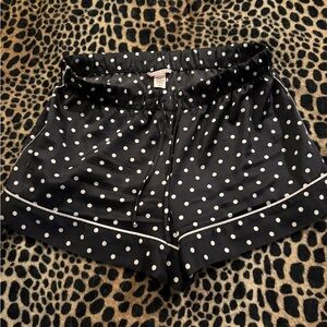 Victoria’s Secret satin pajama shorts M